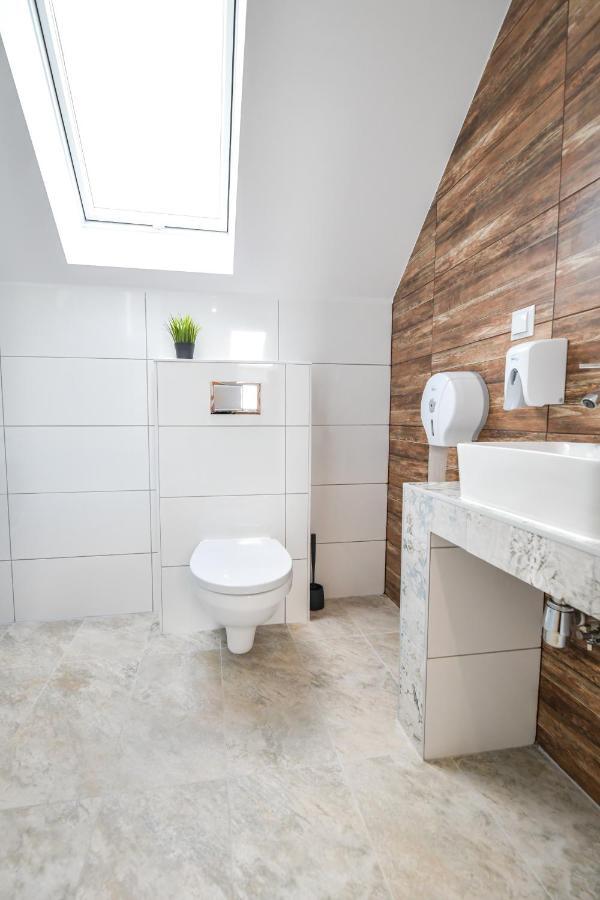 Kempingzator Apartamenty Exteriör bild