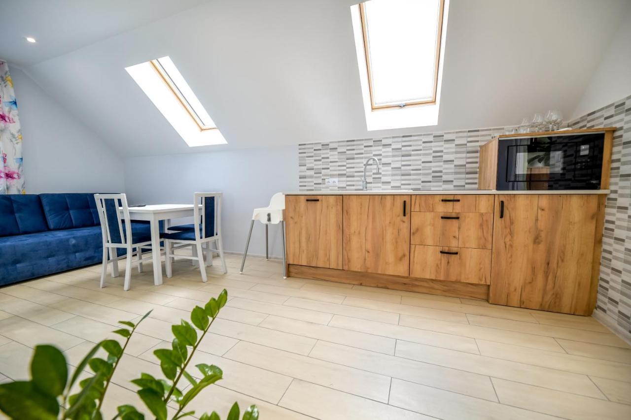 Kempingzator Apartamenty Exteriör bild