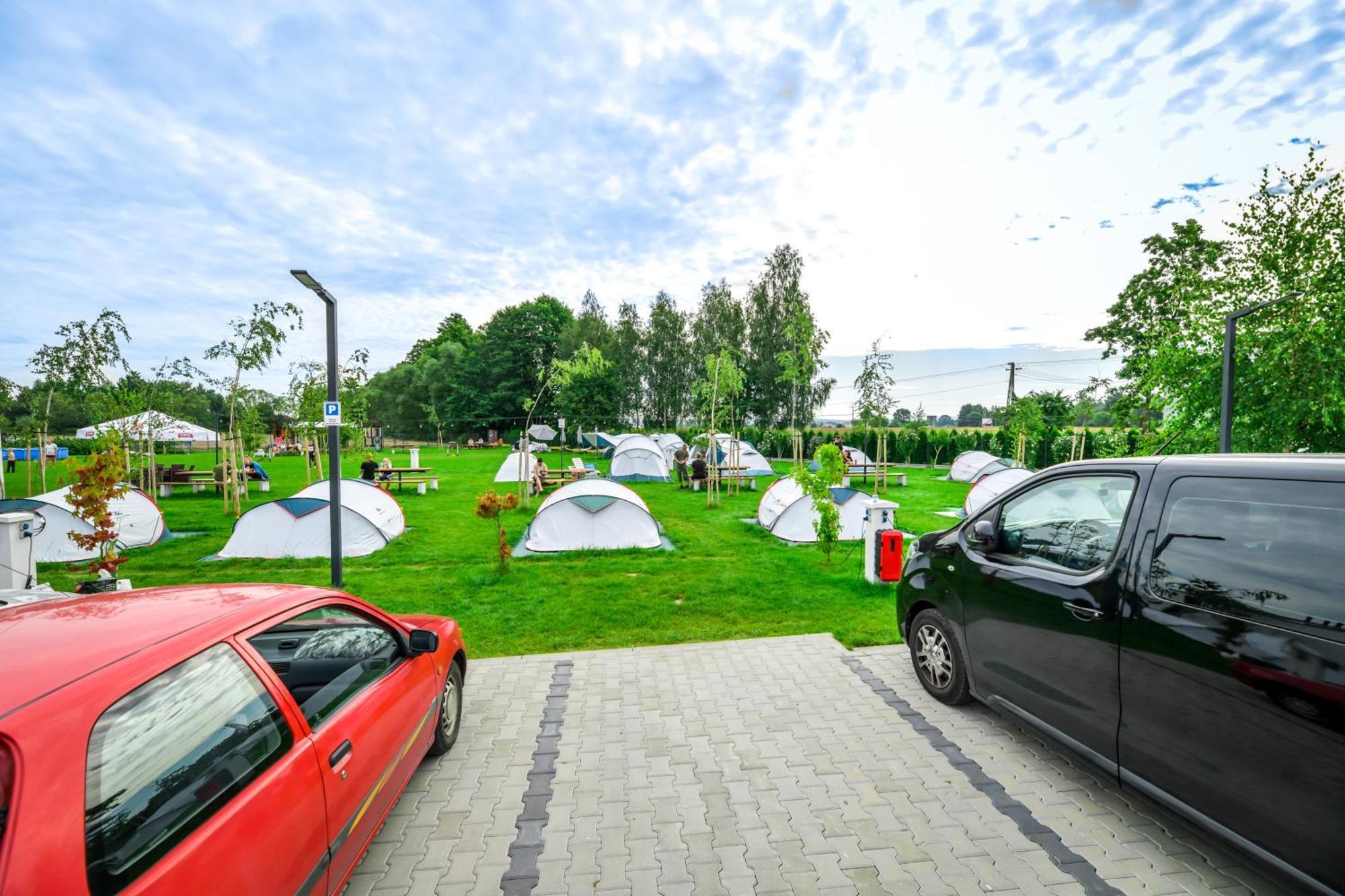 Kempingzator Apartamenty Exteriör bild