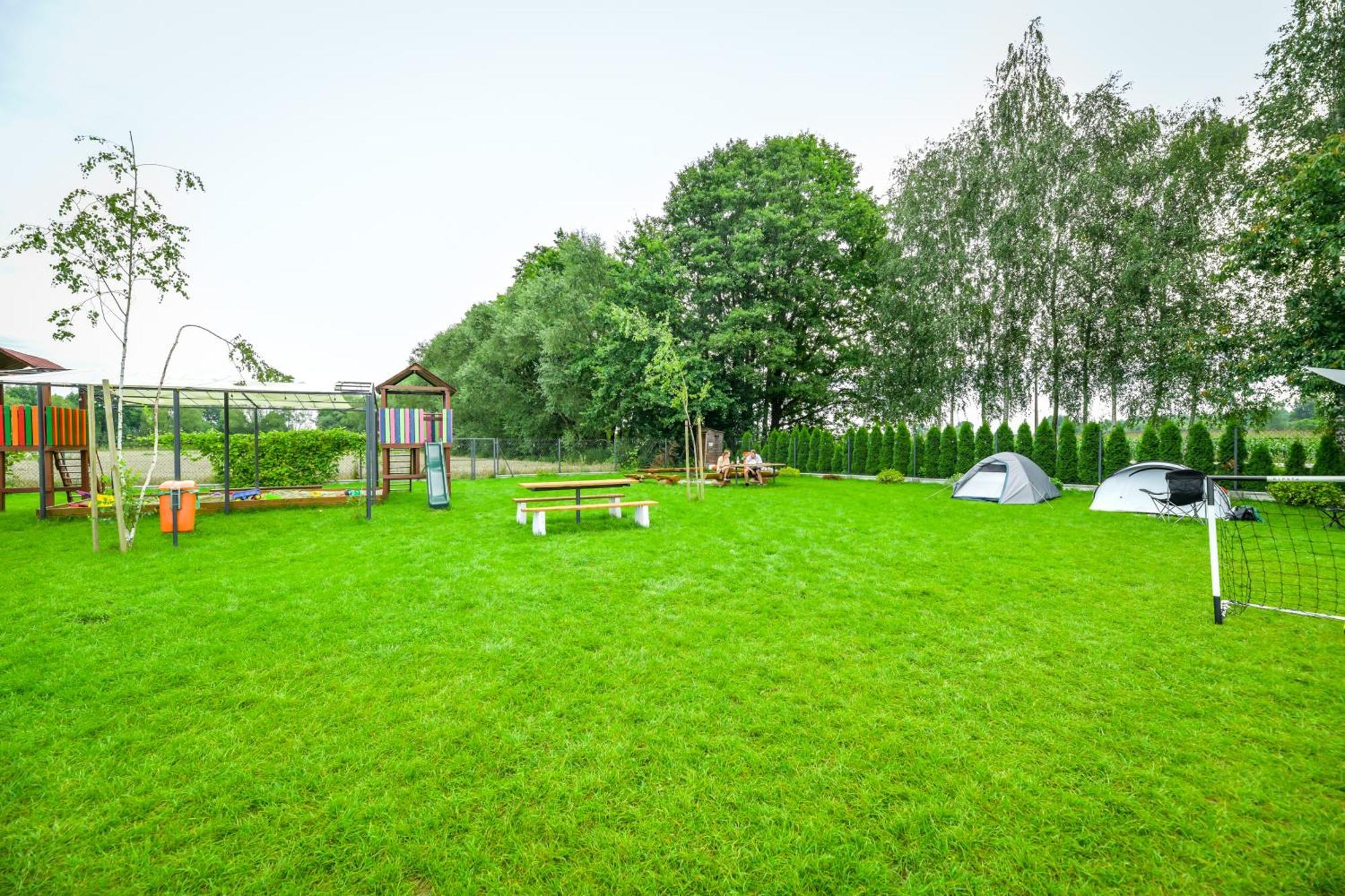Kempingzator Apartamenty Exteriör bild