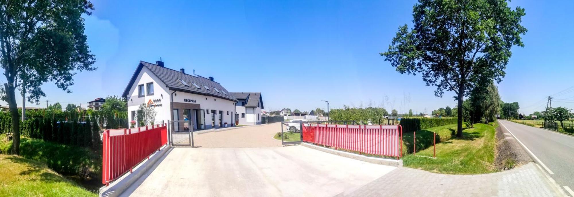 Kempingzator Apartamenty Exteriör bild